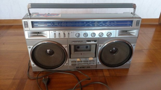 radio-kazetofon-sharp-gf-8787-metal-slika-83947055.jpg